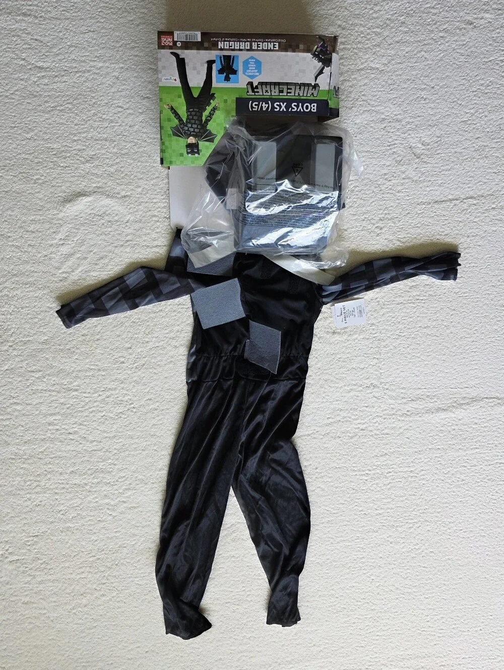New boy's size 4/5 Classic Minecraft Ender Dragon Halloween Costume Complete set - Picture 3 of 7